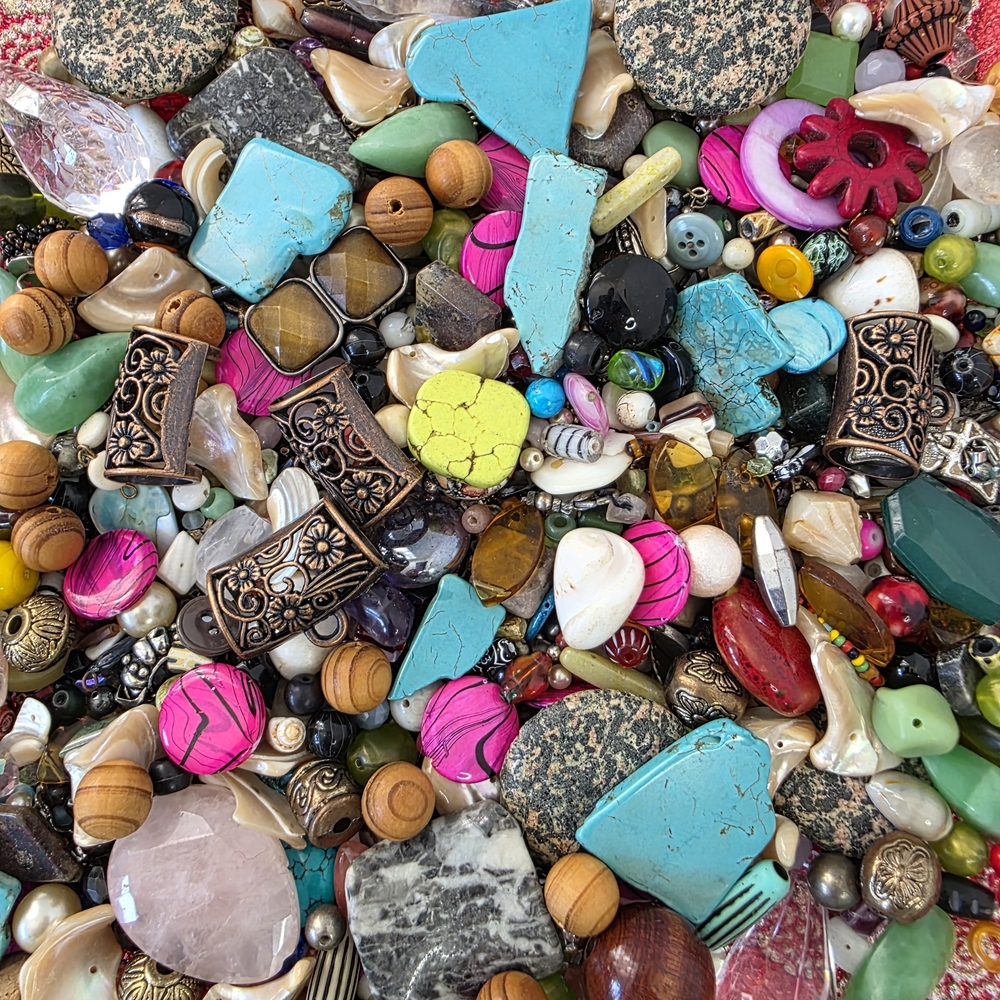 Mystery Bead Scoop Mix - Picture 10 of 12